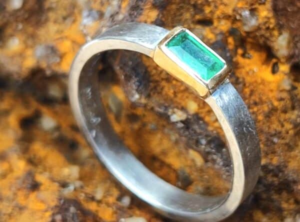 Unikat Ring Palladium Gold 750 Rubin Ruby Smaragd Emerald Bestellung