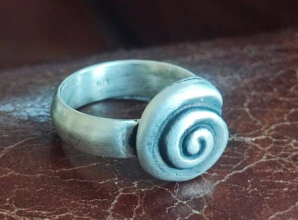Unikat Ring Silber 925 Schnecke  ziseliert Ringgröße 57