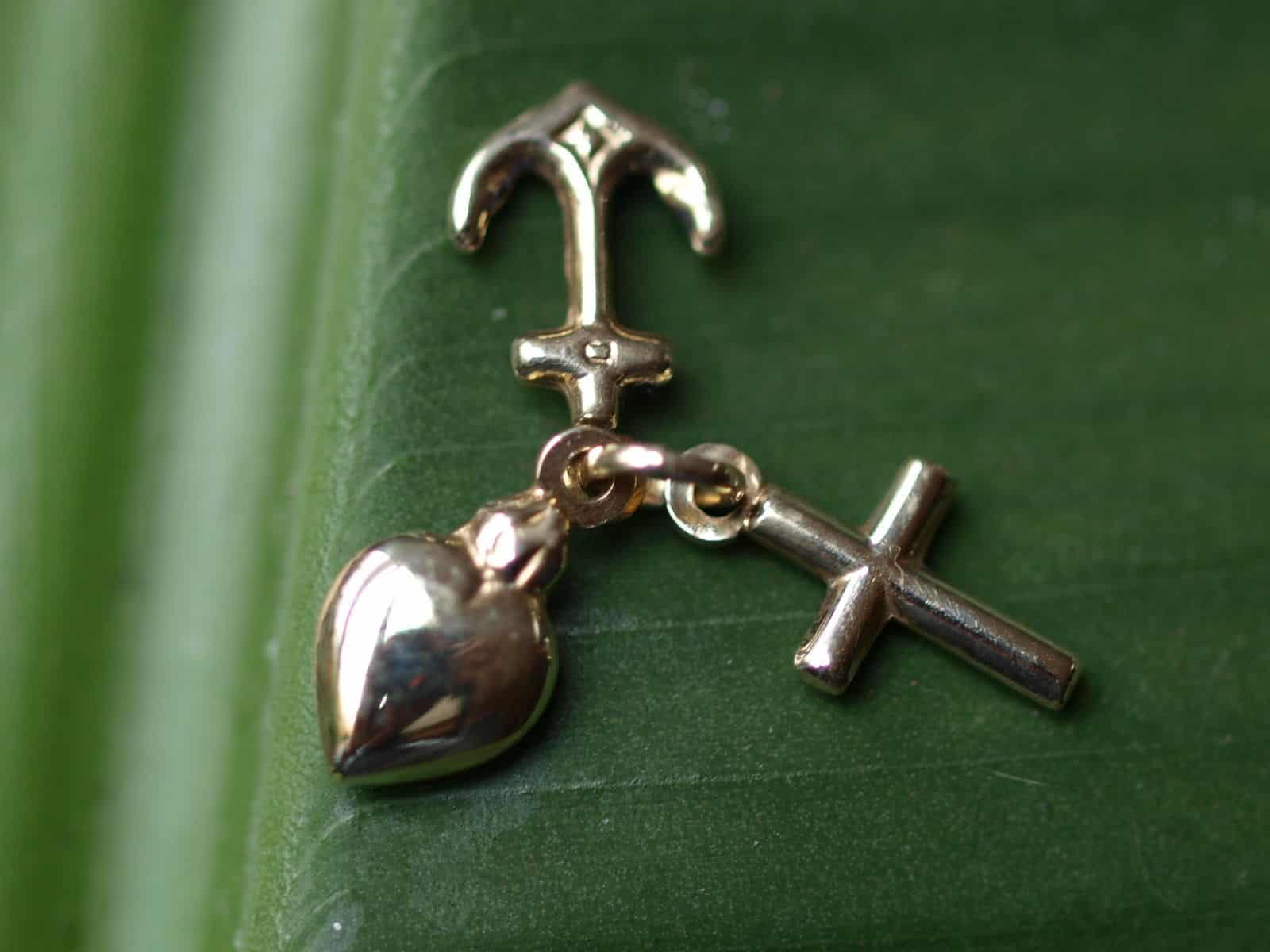 Anhänger Gold 585 Kreuz Herz Anker Leguan Schmuck Design